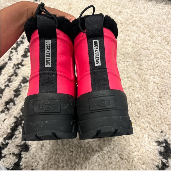 UGG Boots - Picture 7 of 8